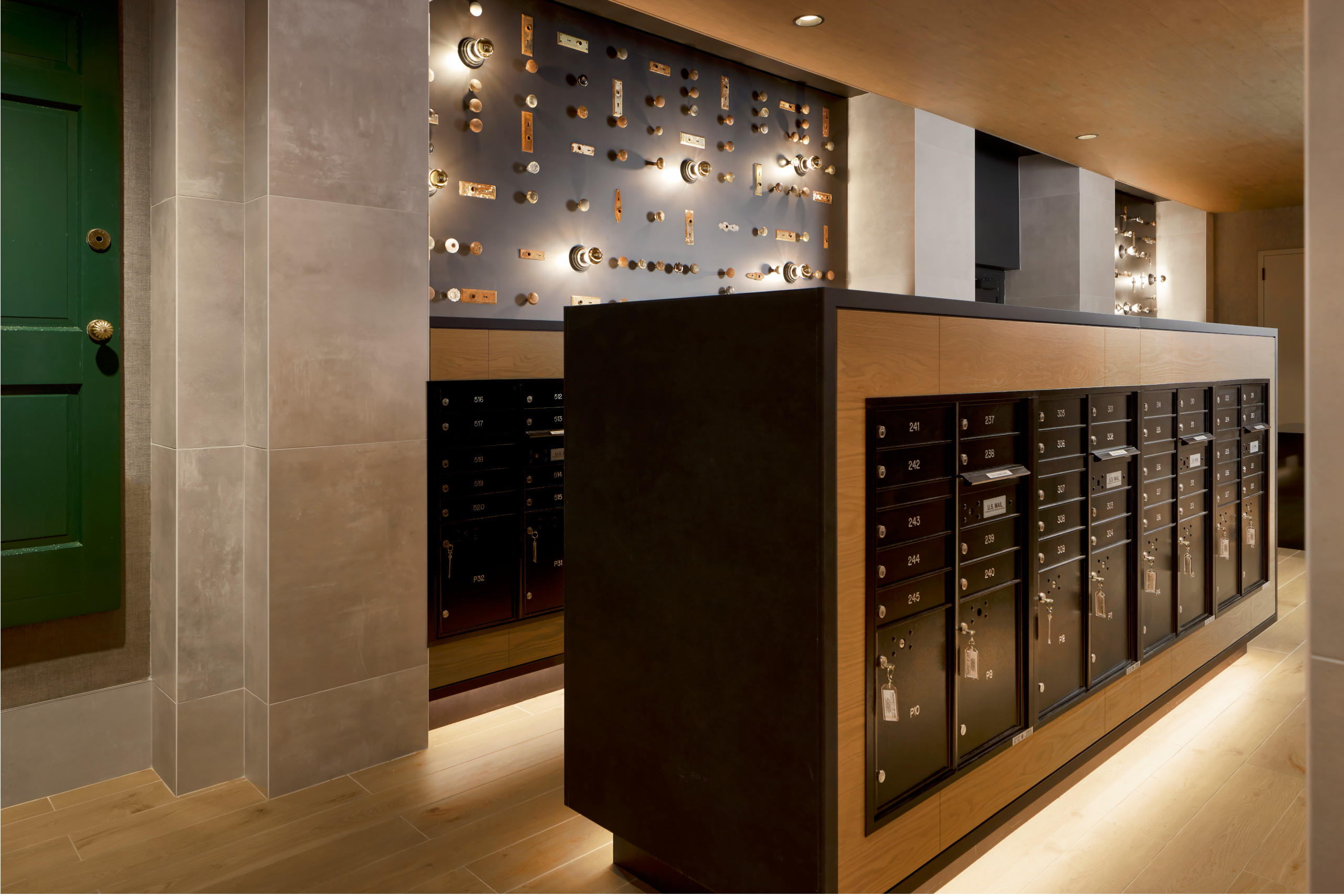 CityHouseOldTown_LuxuryCommunity_MailRoom_AlexandriaVA
